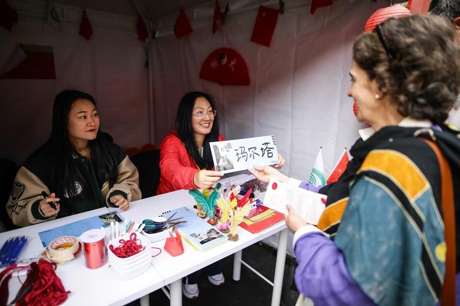 多地举办传统节日庆典活动，弘扬文化传承记忆