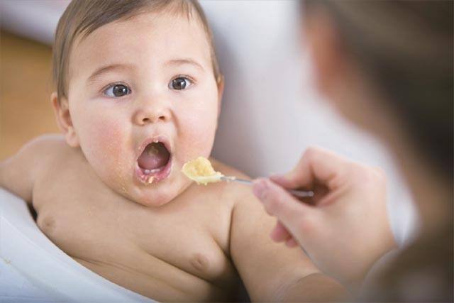 旅行时如何预防食物过敏反应？